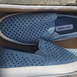 Steve Madden slip-ons